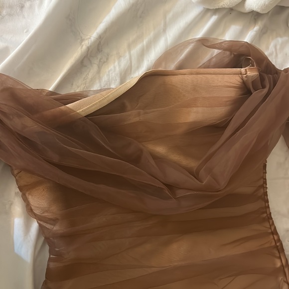 Brown dress - Picture 5 of 7